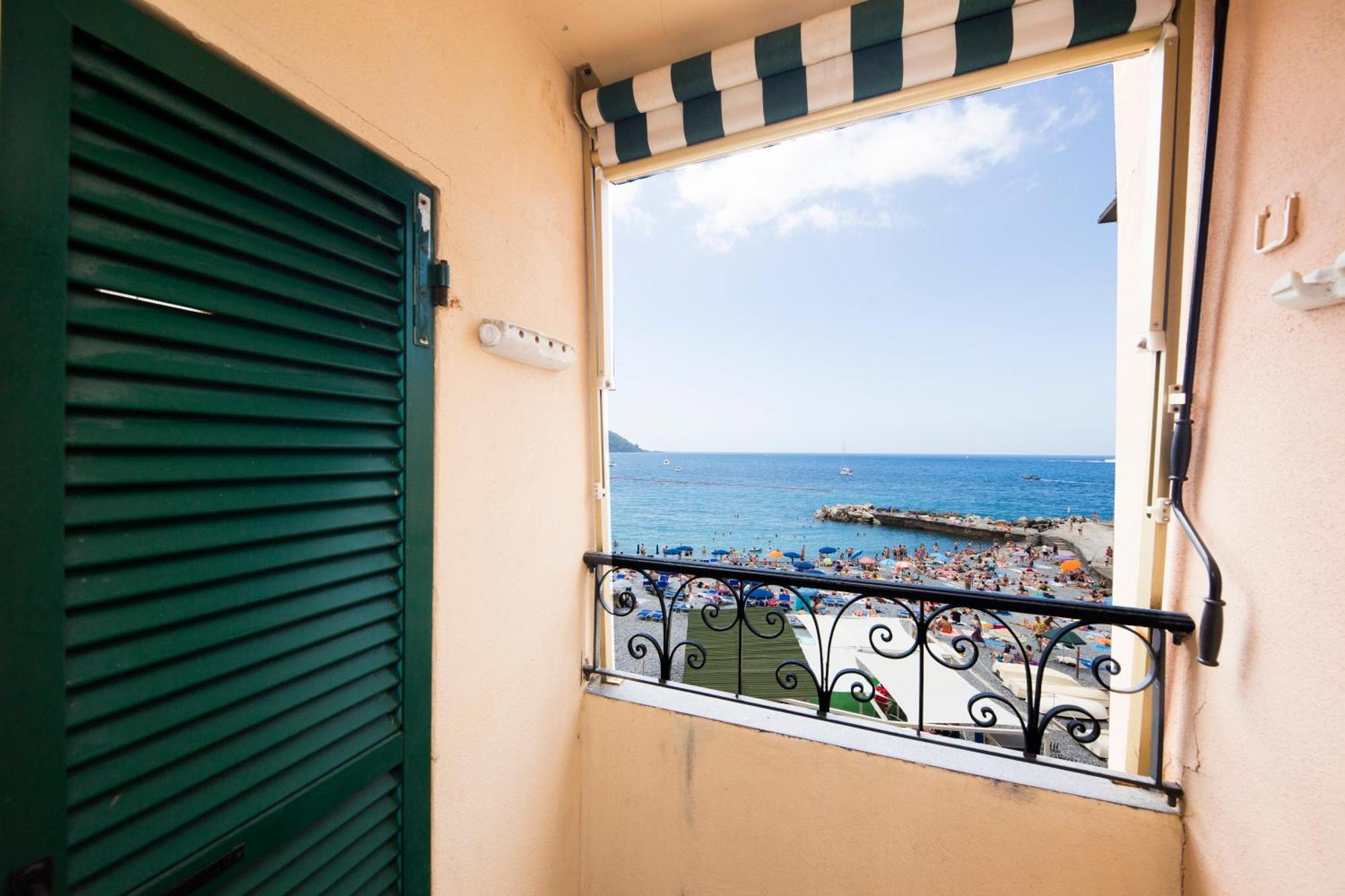 Casaviva Family Beachfront House In Camogli Esterno foto